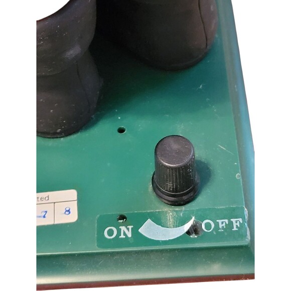 Vtg Animated Holiday Creations 94’ Santa Clause W/Stove Musical Christmas 17" VG - Picture 8 of 9